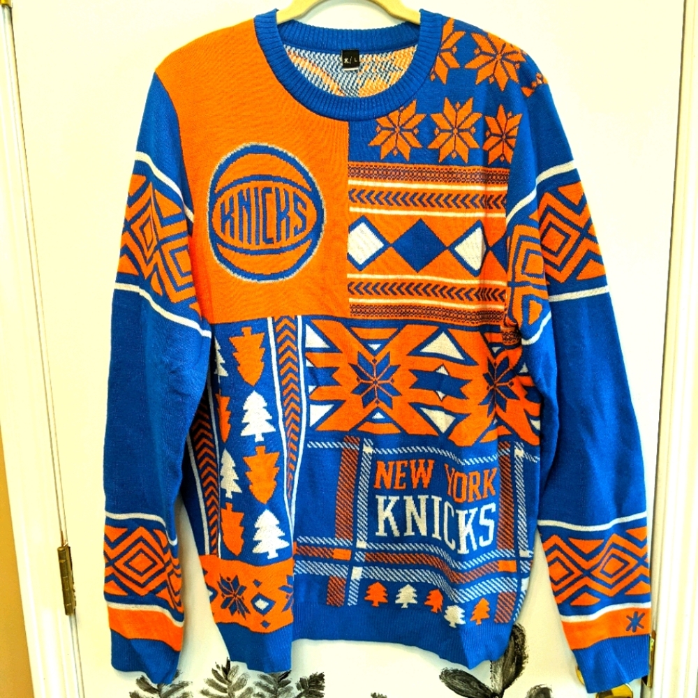 New York Knicks Winter/Christmas sweater. Large
